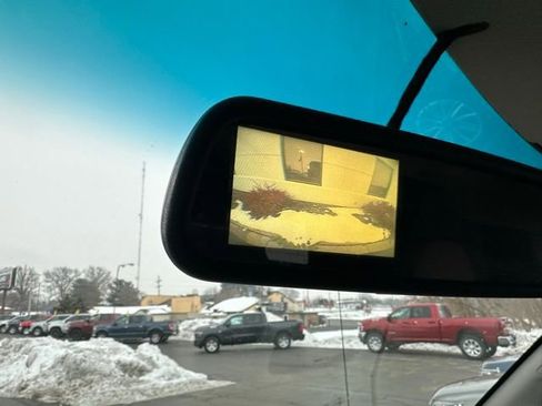 Used 2016 Chevrolet Express 2500 image 30