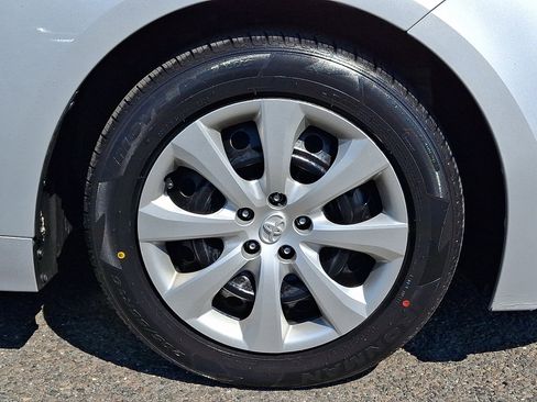 Used 2024 Toyota Corolla LE FWD image 8