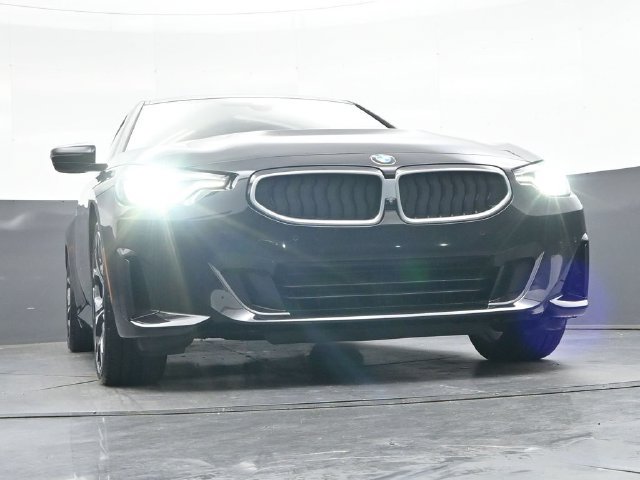 Certified 2025 BMW 230i Coupe w/ Premium Package RWD image 41