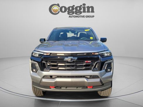 Used 2024 Chevrolet Colorado Z71 w/ Z71 Convenience Package 2 AWD/4WD image 6