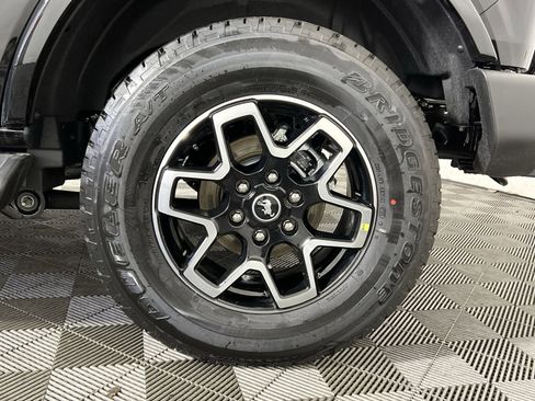 New 2025 Ford Bronco Outer Banks image 12