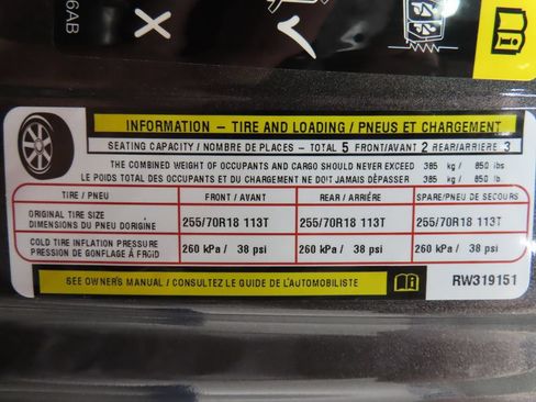 Used 2024 Jeep Wrangler Unlimited Sahara w/ Technology Group AWD/4WD image 66