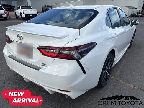 Used 2024 Toyota Camry SE AWD/4WD image 14