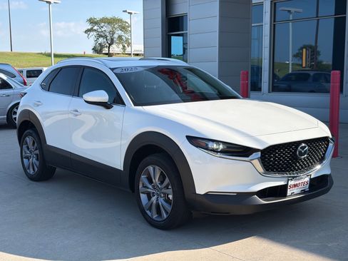 Used 2025 MAZDA CX-30 AWD 2.5 S w/ Preferred Package image 2