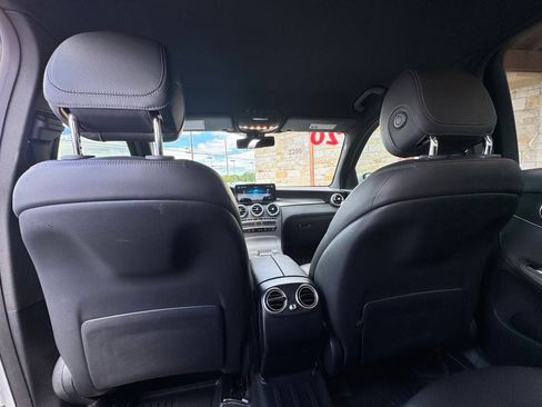 Used 2020 Mercedes-Benz GLC 300 4MATIC image 7