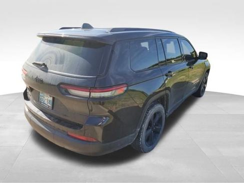 Used 2021 Jeep Grand Cherokee L Laredo image 3