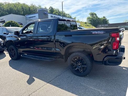 Used 2022 Chevrolet Silverado 1500 LT Trail Boss w/ LT Trail Boss Premium Package AWD/4WD image 3