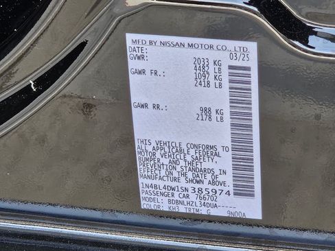 Used 2025 Nissan Altima 2.5 SV AWD/4WD image 18