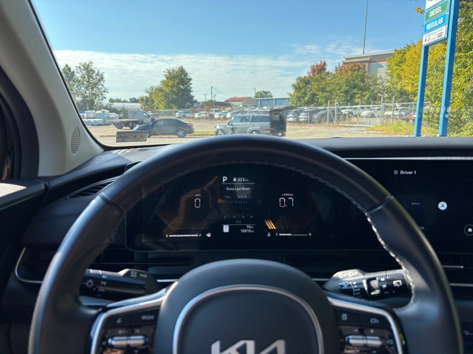 Used 2026 Kia Carnival FWD image 36