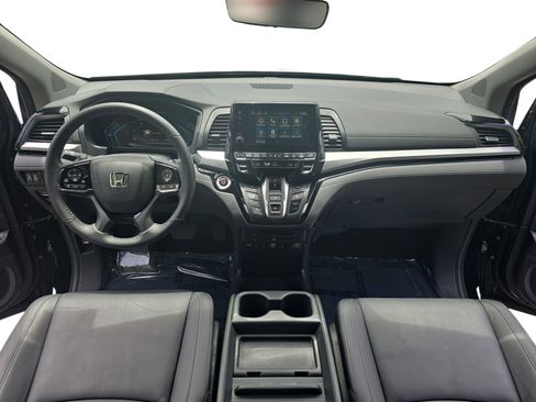 Used 2023 Honda Odyssey Touring image 9