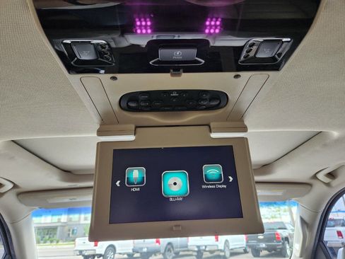 Used 2019 GMC Yukon XL SLT w/ Premium Edition AWD/4WD image 21