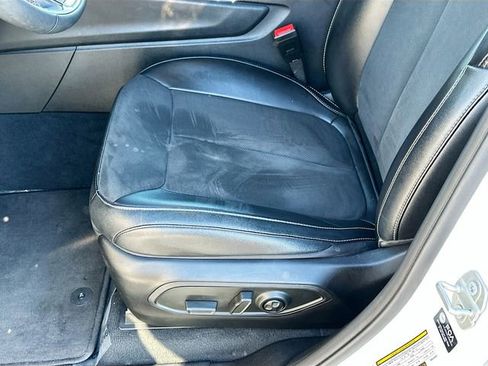 Used 2024 Jeep Grand Cherokee Altitude image 18