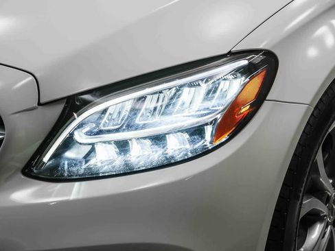 Used 2019 Mercedes-Benz C 300 Sedan image 12