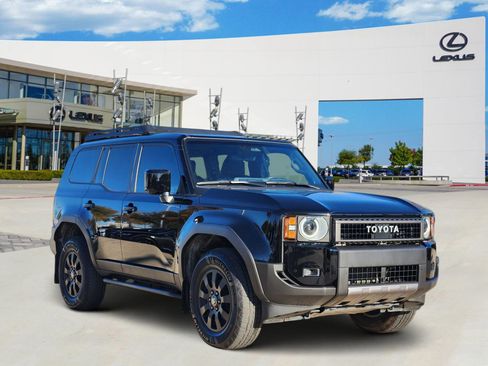 Used 2024 Toyota Land Cruiser image 2