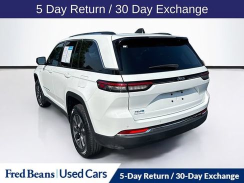 Used 2023 Jeep Grand Cherokee 4WD 4xe image 7