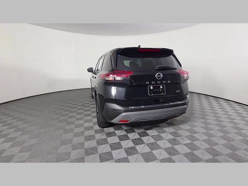 Used 2021 Nissan Rogue SV FWD image 42
