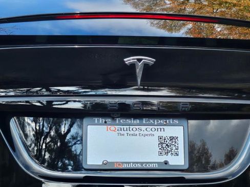 Used 2022 Tesla Model X image 27