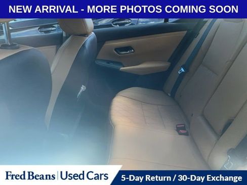Used 2023 Nissan Sentra SV w/ SV Premium Package image 11