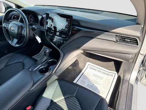 Used 2023 Toyota Camry SE FWD image 13