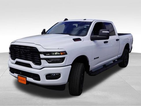Used 2025 RAM 2500 Big Horn AWD/4WD image 11