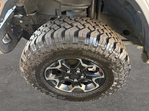 Used 2020 Jeep Wrangler Unlimited Rubicon w/ Quick Order Package 28Y Recon AWD/4WD image 35
