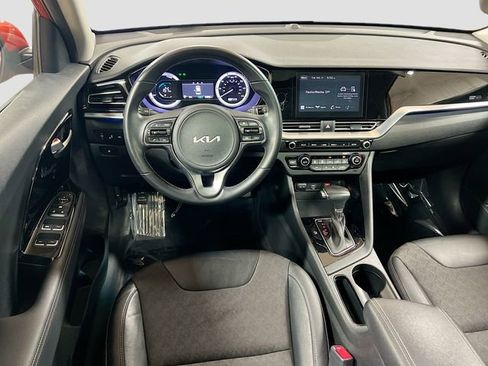 Certified 2022 Kia Niro LXS image 21
