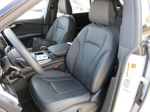 Used 2025 Audi Q8 Premium Plus image 20