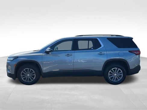 Used 2024 GMC Terrain SLE w/ Driver Convenience Package FWD image 11