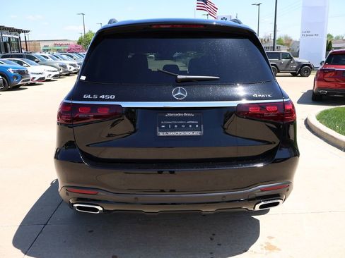 New 2025 Mercedes-Benz GLS 450 4MATIC image 4