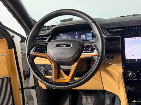 Certified 2022 Jeep Grand Cherokee Summit AWD/4WD image 19