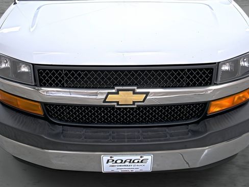 Used 2020 Chevrolet Express 2500 w/ Driver Convenience Package image 16