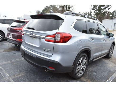 Used 2022 Subaru Ascent Touring image 3