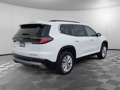 Used 2024 GMC Acadia Elevation FWD image 4
