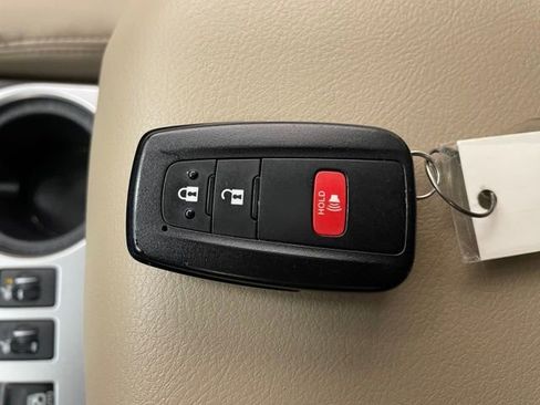 Used 2023 Toyota 4Runner SR5 Premium image 23