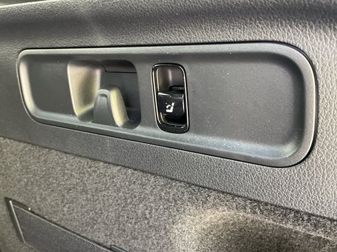 Certified 2025 Mercedes-Benz GLC 300 4MATIC image 12