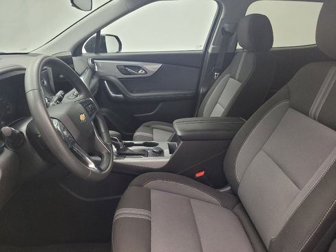 Used 2025 Chevrolet Blazer LT FWD image 17