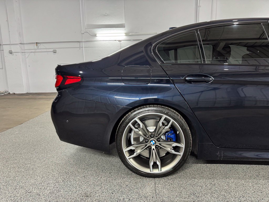 Used 2023 BMW M550i xDrive AWD/4WD image 7