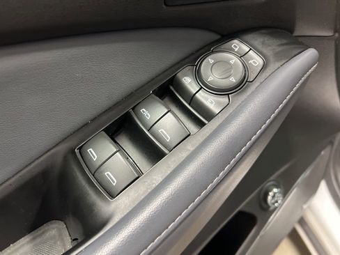 Used 2024 Buick Enclave Premium image 25