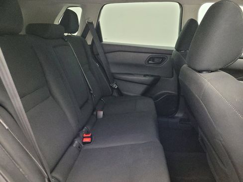 Used 2024 Nissan Rogue S AWD/4WD image 19