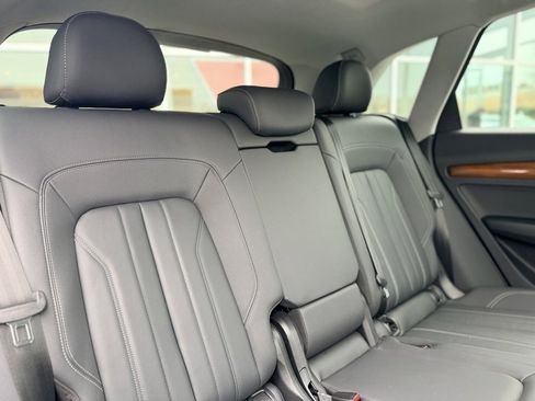 Certified 2023 Audi Q5 2.0T Premium w/ Convenience Package image 18