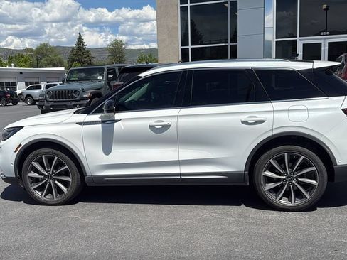 Used 2020 Lincoln Corsair Reserve FWD image 8