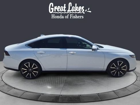 Used 2024 Honda Accord Touring image 6