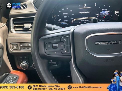 Used 2023 GMC Yukon Denali Ultimate AWD/4WD image 16