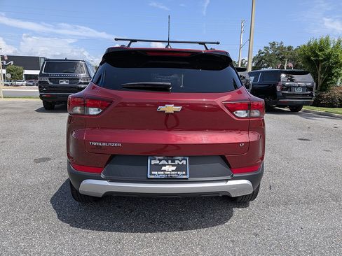 Used 2023 Chevrolet TrailBlazer LT w/ Convenience Package FWD image 4