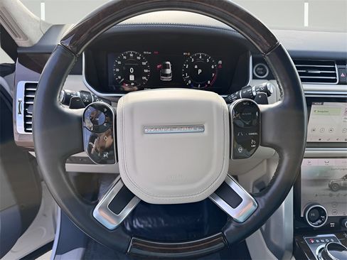 Used 2018 Land Rover Range Rover Supercharged image 14