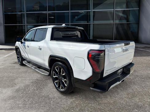 New 2025 GMC Sierra EV Denali image 5
