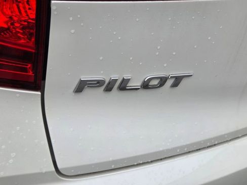 Used 2016 Honda Pilot EX image 10