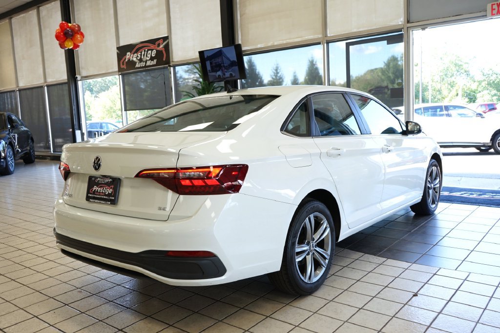Used 2023 Volkswagen Jetta SE FWD image 14