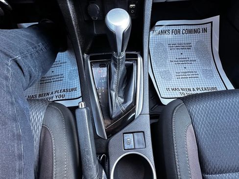 Used 2019 Toyota Corolla LE image 14