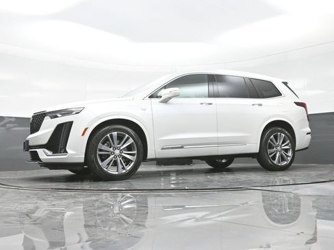 Used 2020 Cadillac XT6 Premium Luxury image 23
